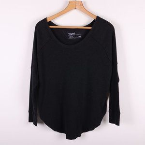 ARITZIA TNA Black Off Shoulder Curve Hem Tee